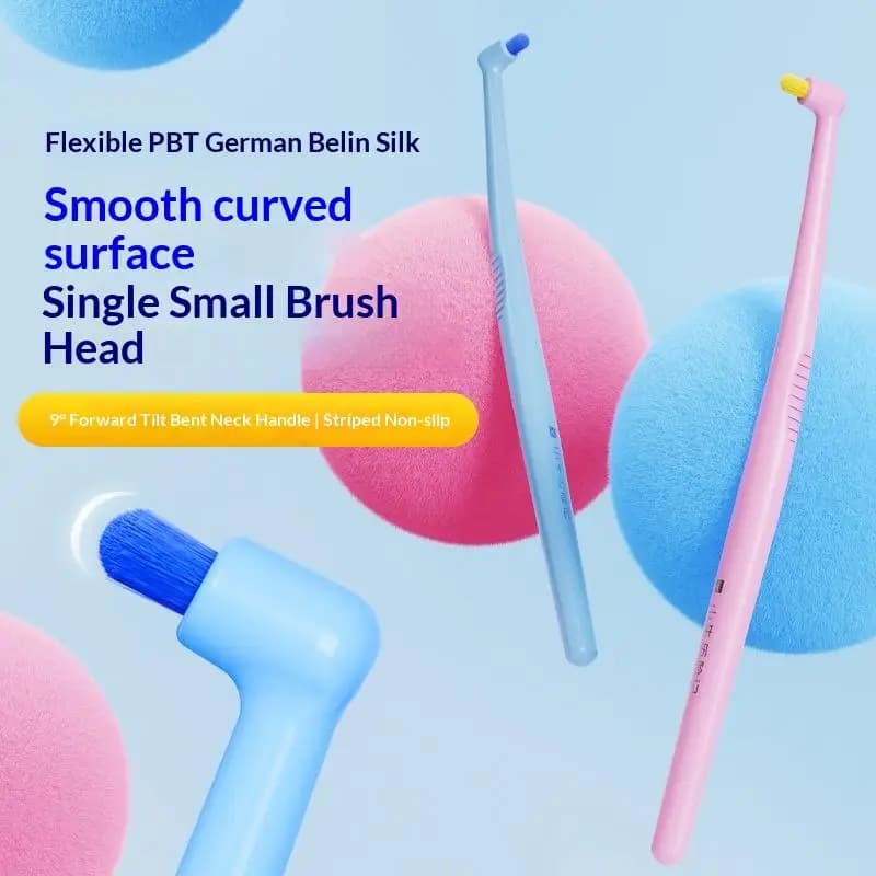 Orthodontic toothbrush with small bristle head for assisting in cleaning the fissures of wisdom teeth and brushing between teeth