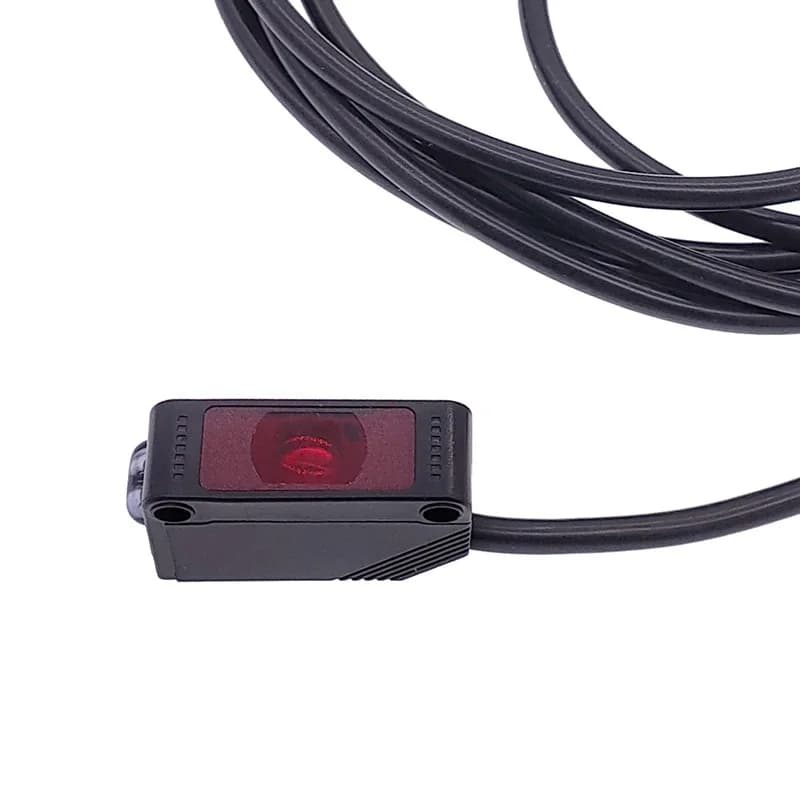 E3Z-D61 Sensor photoelectric circuit breaker DC12-24V diffuse reflective proximity switches NPN PNP with bracket E3Z-D62/ D81/ D
