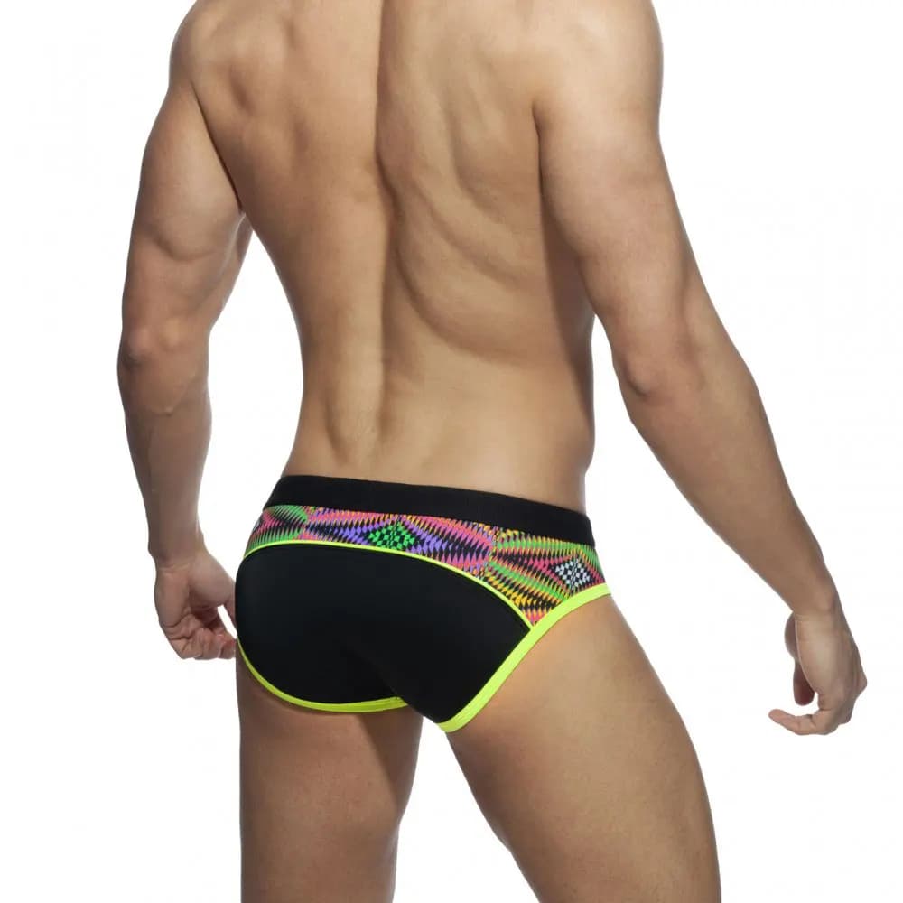 UXH Slip da bagno da uomo Pantaloni da spiaggia Costume da bagno da surf Vita bassa Sexy Coulisse Tavola da surf Costumi da bagno Pad Push-up Nuoto