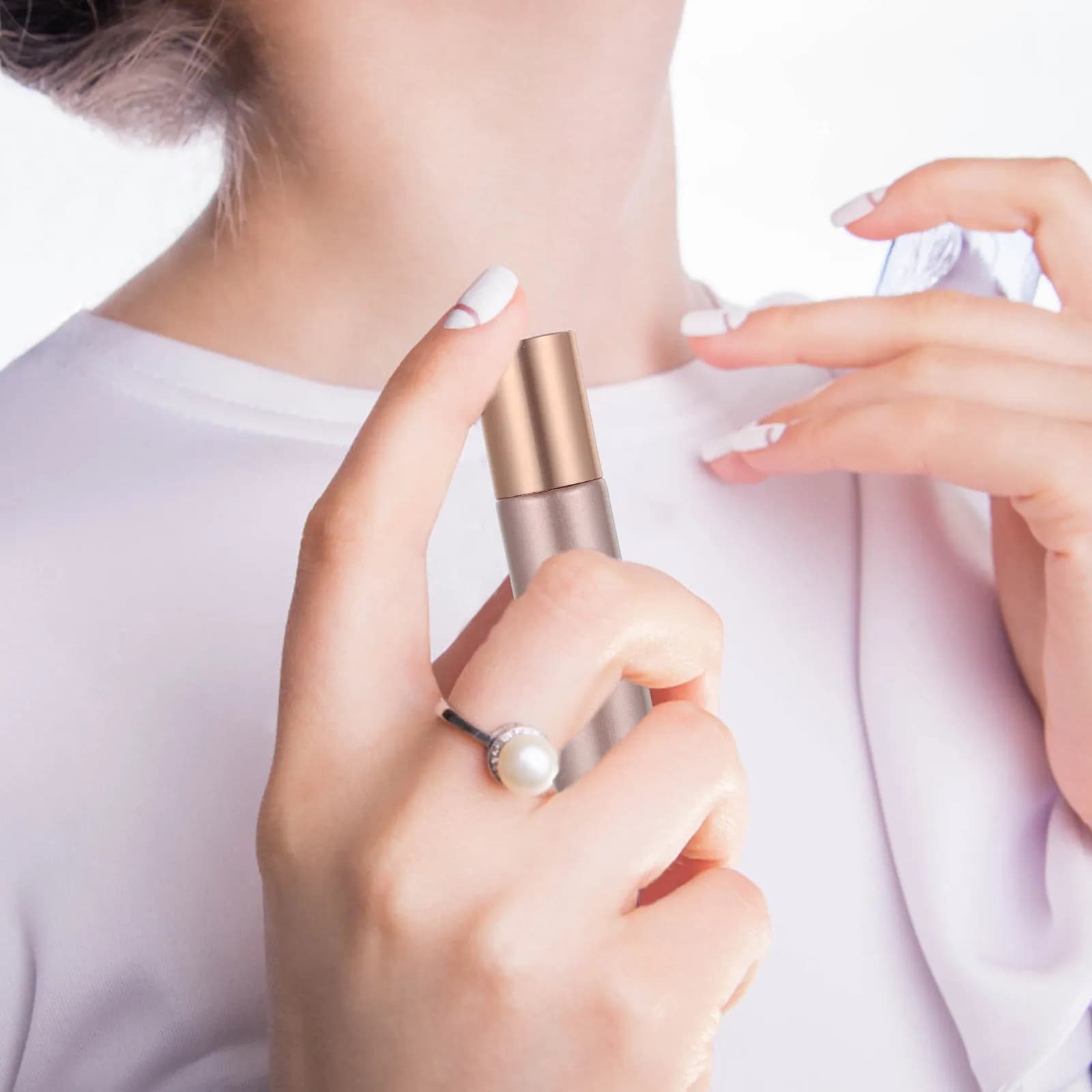 12 flaconi con rullo, contenitori in vetro per oli essenziali, dispenser per aromaterapia ricaricabili, a prova di perdite, portatili, da viaggio, piccoli