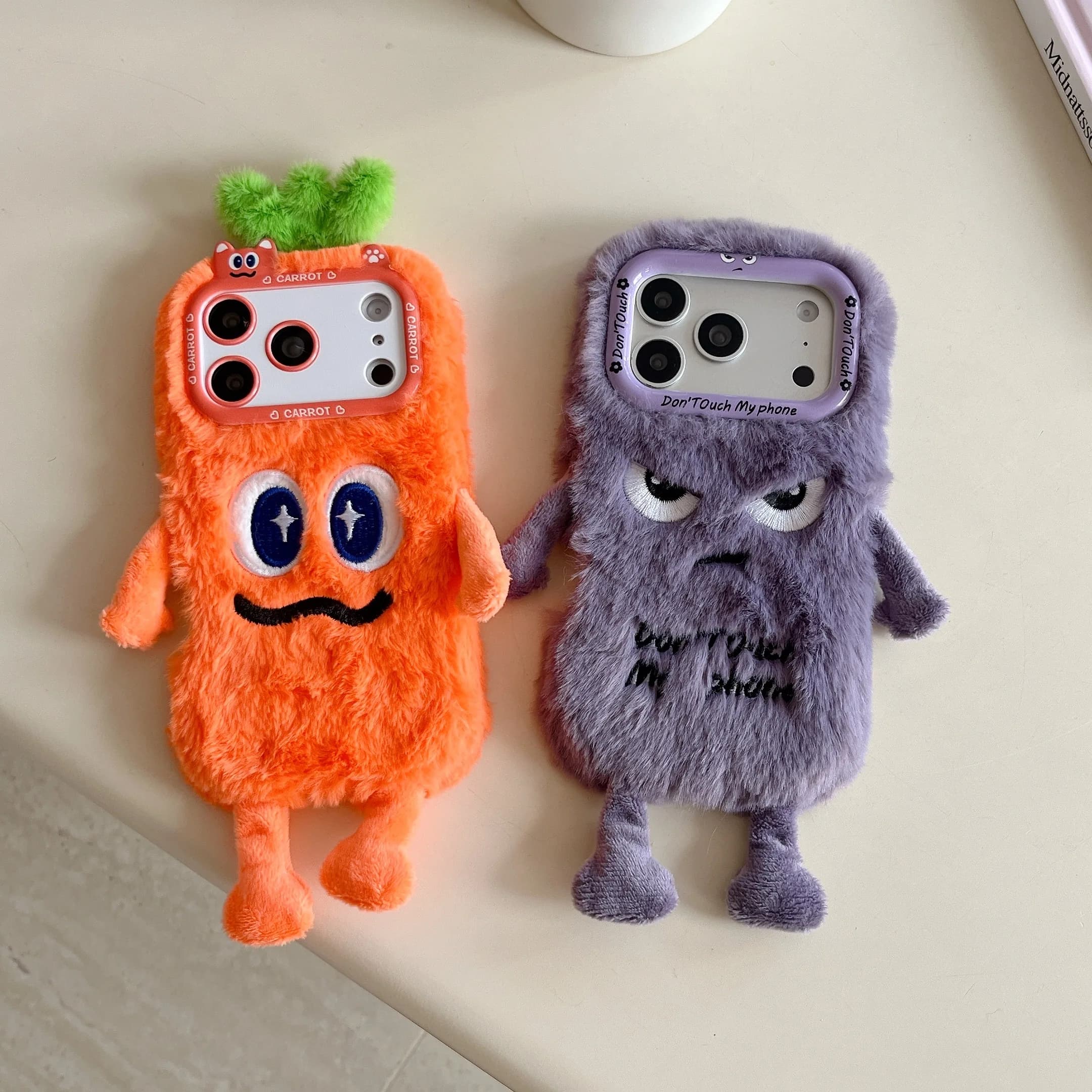 Protective Case Anti-Caduta in Plush with Fun Expressions for iPhone 17 Pro Max 16 Plus 15 14 13