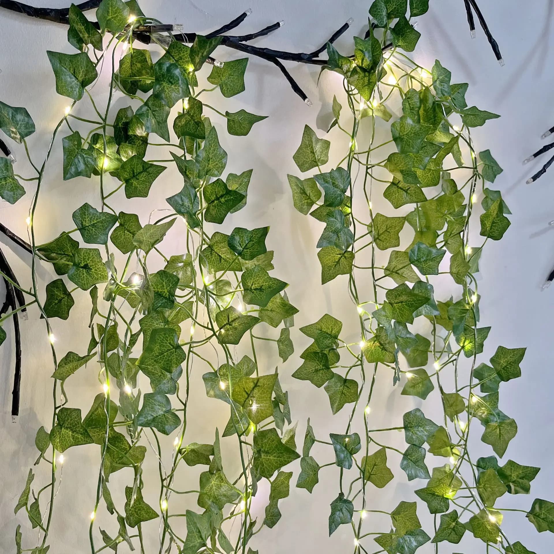2M 20 LED Foglia verde Piante finte String Light Alimentato a batteria Impermeabile Fata String Light per decorazioni natalizie da parete
