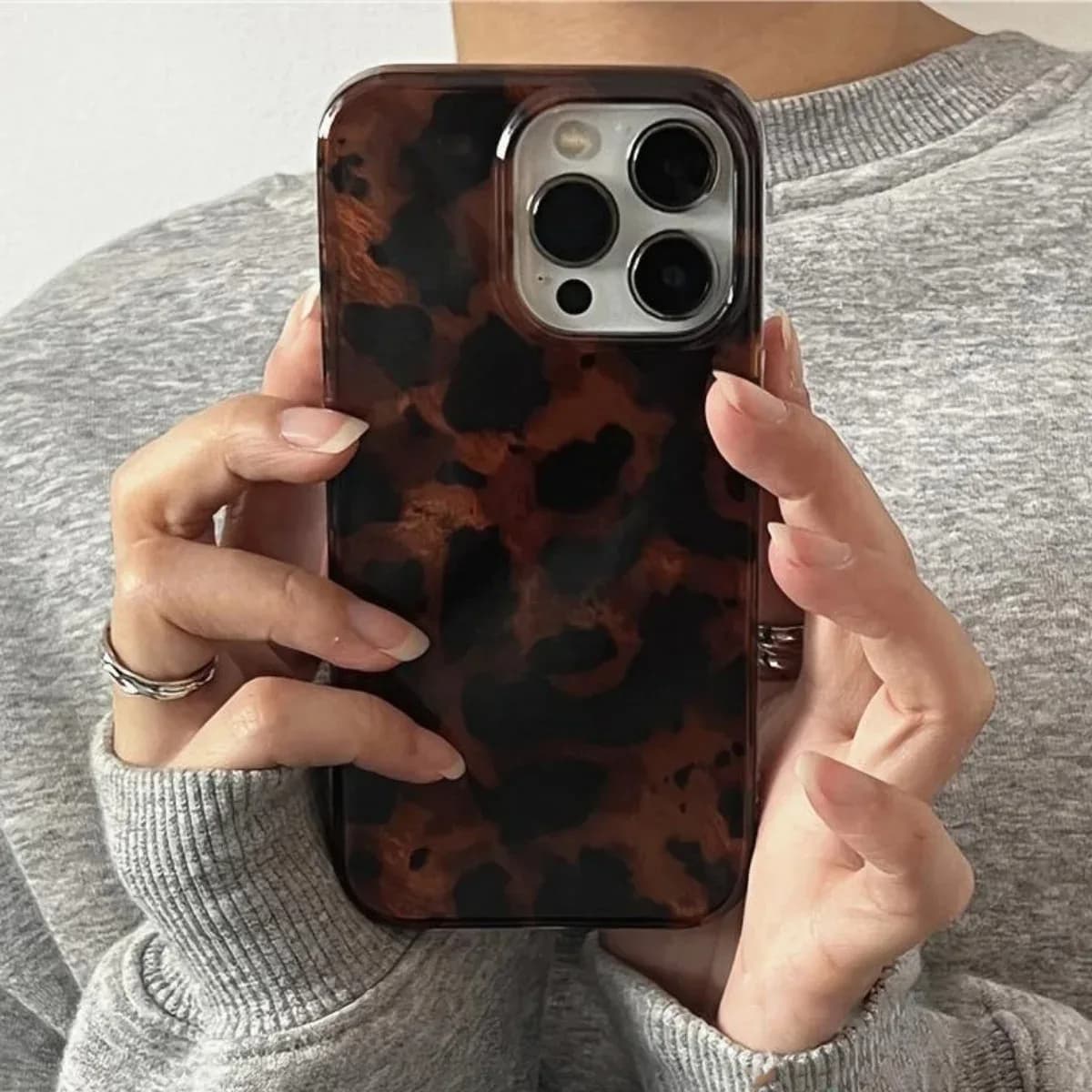 Laser phone case with amber textured retro for iPhone 17 16 Pro Max 15 14 13 12 11 XS XR 7 8 Plus 16E Elegant soft cover with glossy print