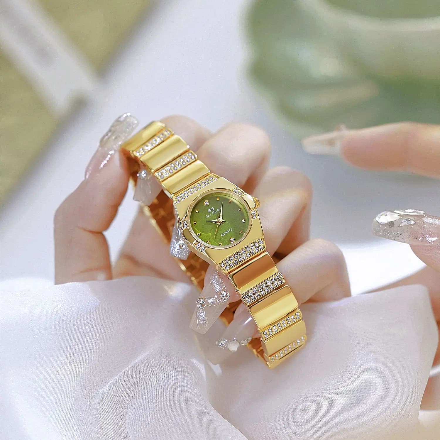 Women's Luxury Wrist Watch Quartz Waterproof Stainless Steel Ladies High Quality Women's Watch Elegant
