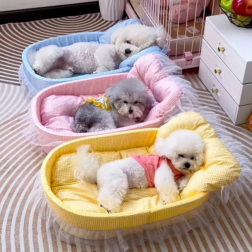 1 set Princess Bed for Domestic Animals with Cute Lace Edge for Winter - Soft Plush in Oval Polyester for Small Dogs/Gacts, Easy Assembly for Internal Use