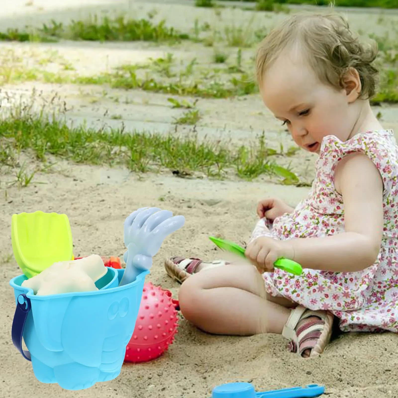 Set di Attrezzi per Divertimento sulla Spiaggia, Gioco Creativo per Bambini, Attività Estiva con Secchio per Costruire Castelli, Intrattenimento per Bambini
