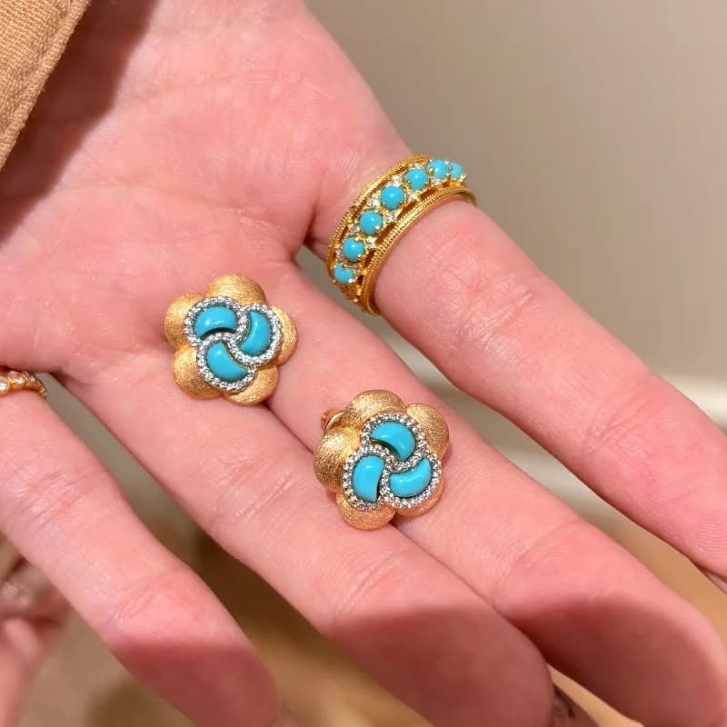 Orecchini di fiori turchesi di alta qualità retrò di lusso leggero con perno blu a fila singola con perline rotonde, squisiti set di gioielli classici