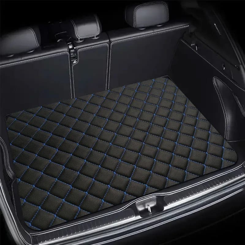 Car trunk mat with black press and blue lines - Heavy duty, safe and practical floor covering, suitable for everyday travel, lifting objects
