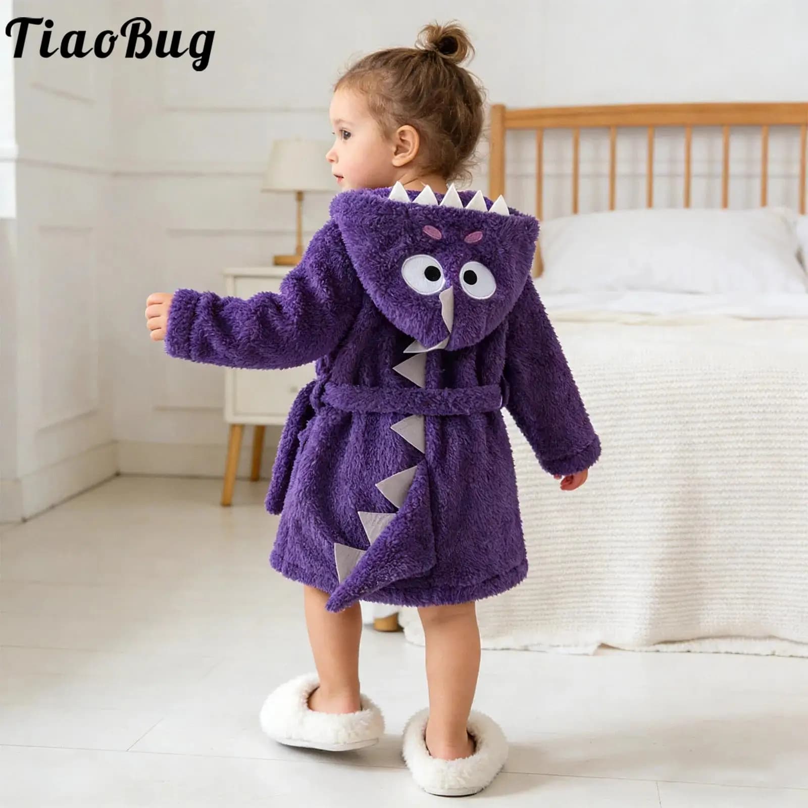 Baby and Newborn Baby Dinosaur Flannel Hooded Bathrobe Children's Nightwear Hot Winter Long Sleeved Soft Leather with Belt Homewear