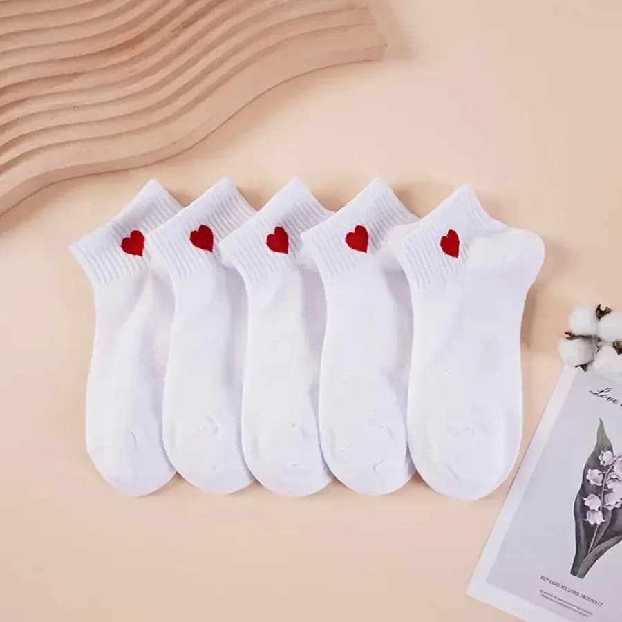 15 paia di calzini bianchi a forma di cuore con design a forma di cuore, adatti per sport calcistici, adatti per l'uso in autunno e in inverno