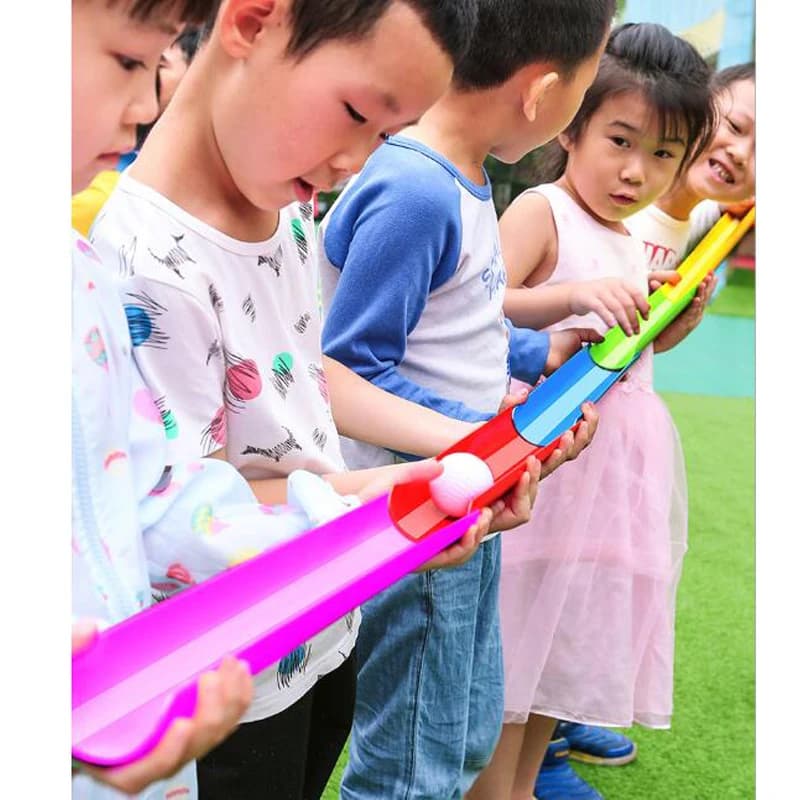 Gioco divertente all'aperto per bambini Gioco interattivo genitore-figlio per la trasmissione della palla con scanalatura a forma di U Collaborazione della squadra di allenamento sensoriale