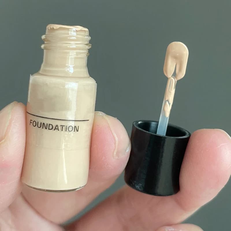 1/2/5 pezzi bottiglie riutilizzabili fondotinta liquido 4ml sottopacchetto bottiglia vuota da viaggio mini cucchiaio da scavo strumenti cosmetici
