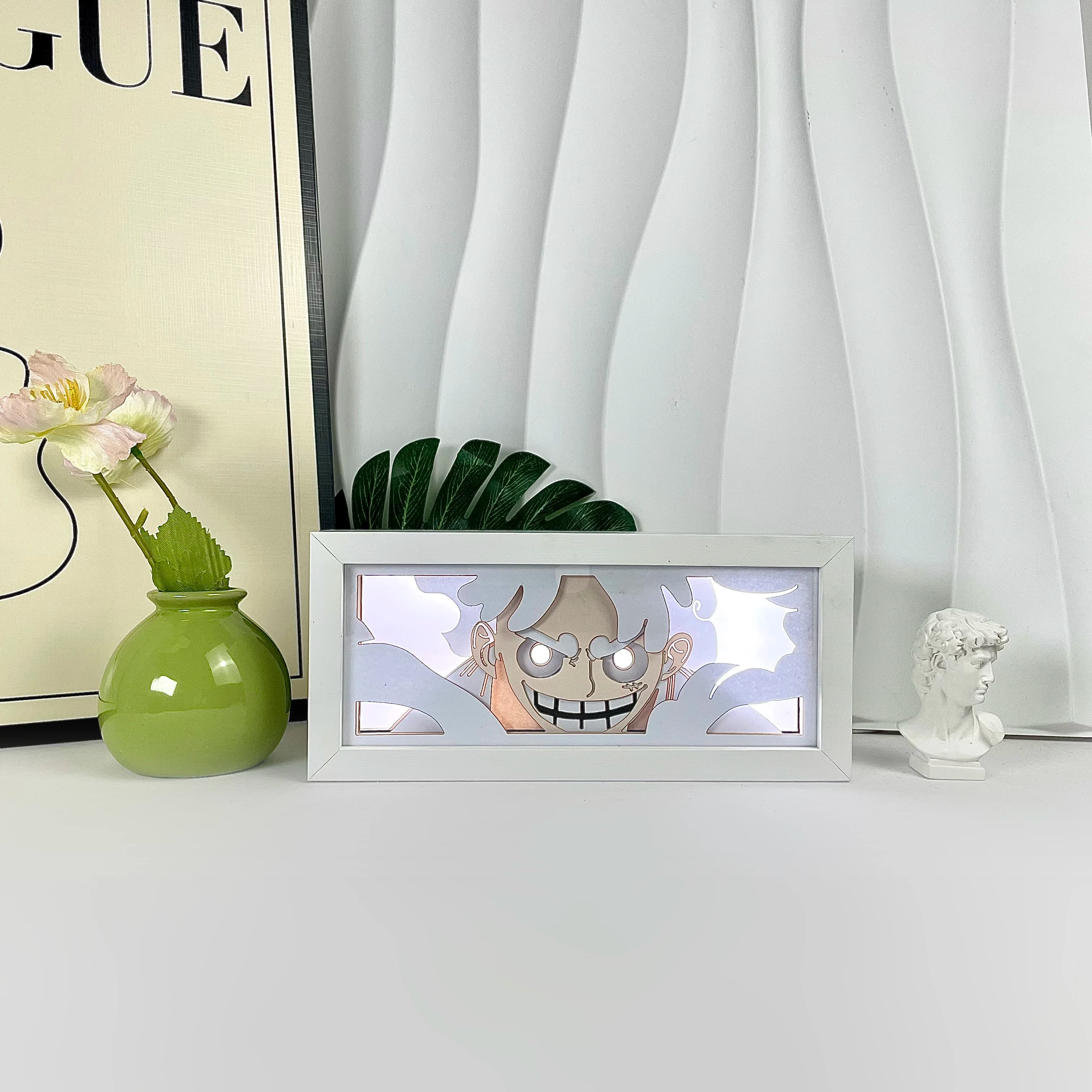Anime Light Box Luci di striscia a LED Anime Eyes Shadow Box Cornice 3D Intaglio di carta Lampada da tavolo USB Luce d'atmosfera Arredamento della stanza Regalo