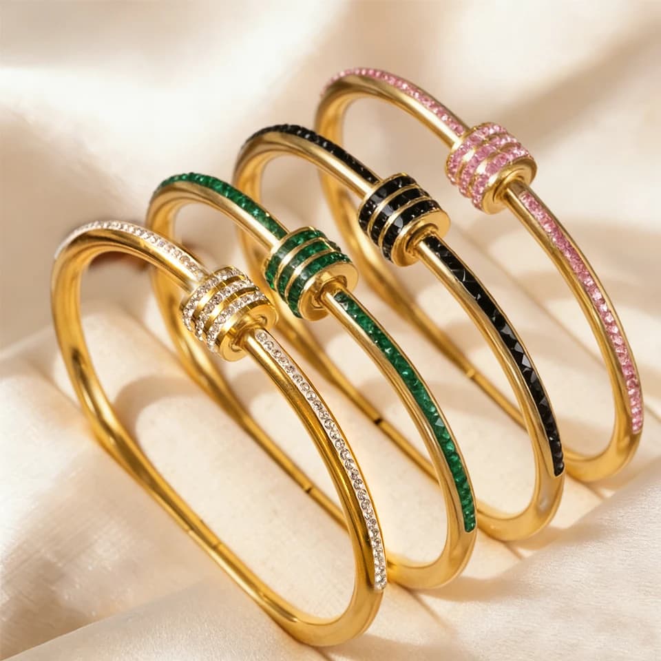 Yupsk Nuovo Bracciale in Acciaio Inossidabile con Zirconi Colorati Brillanti per Donne, Accessorio Versatile di Tendenza Estiva