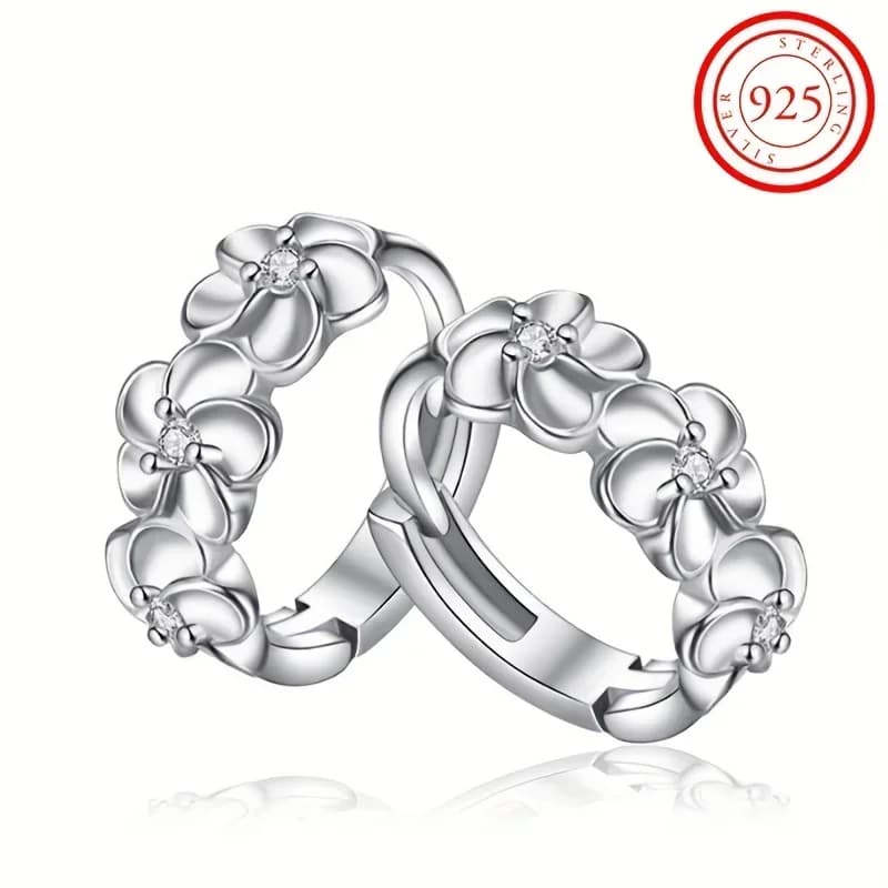 925 sterling silver circle earrings with camel pattern, cute and elegant style, delicate gift for women and girls, for everyday and casual use.