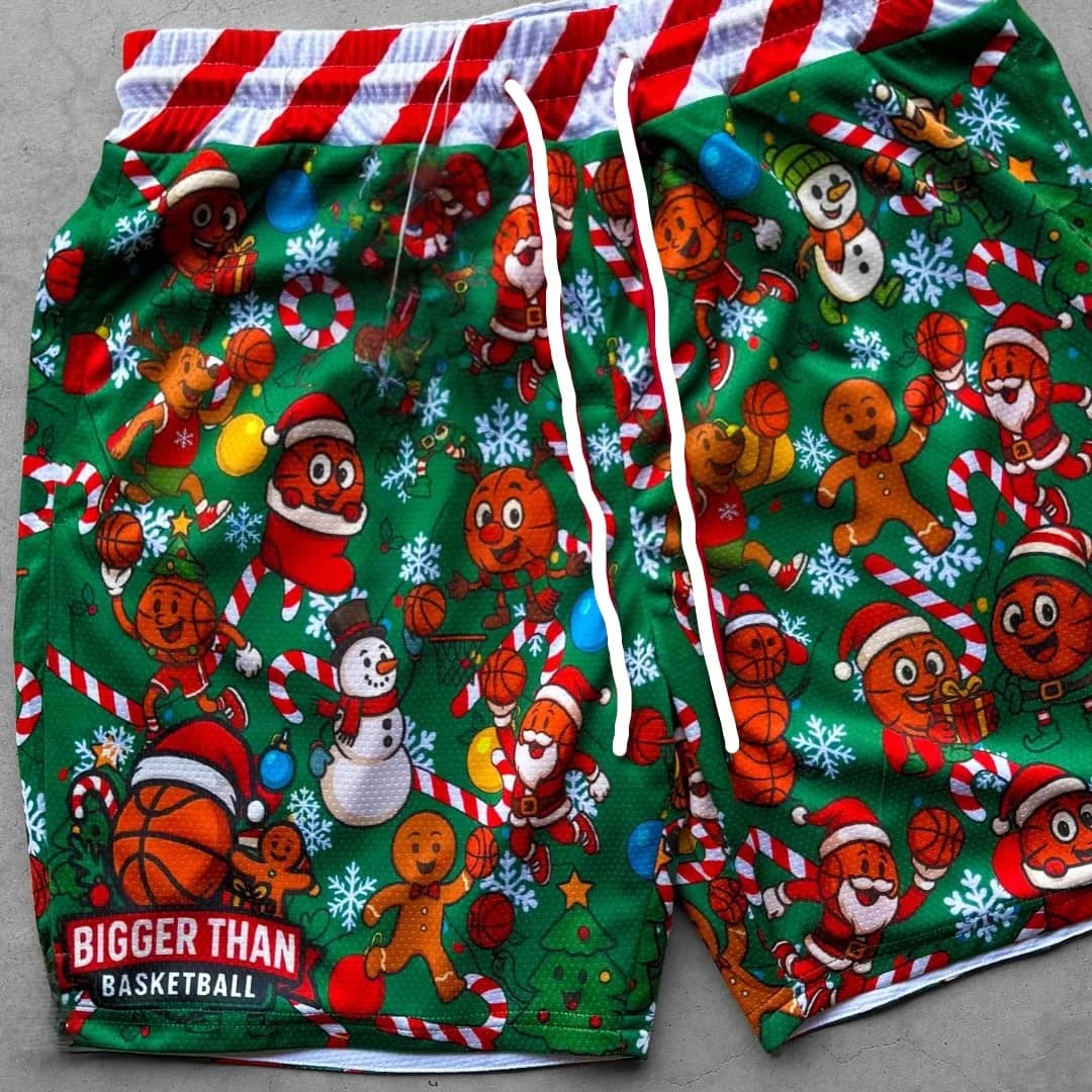 2025 Christmas basketball shorts Casual beach shorts with funny cartoon print for men Summer breathable sports holiday shorts