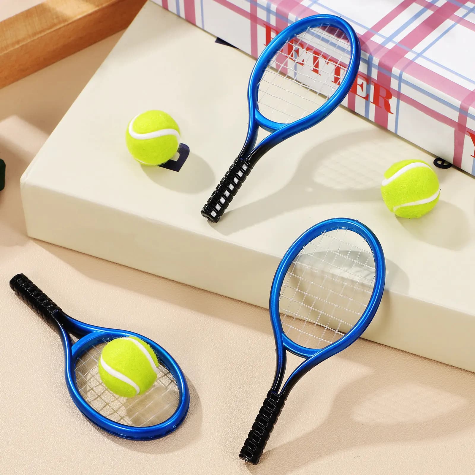 4 Set of Mini Tennis and Ball Rackets, Miniature Tennis Set, Keychains, Portable Sports Accessories, Gift, Mini Home Decoration