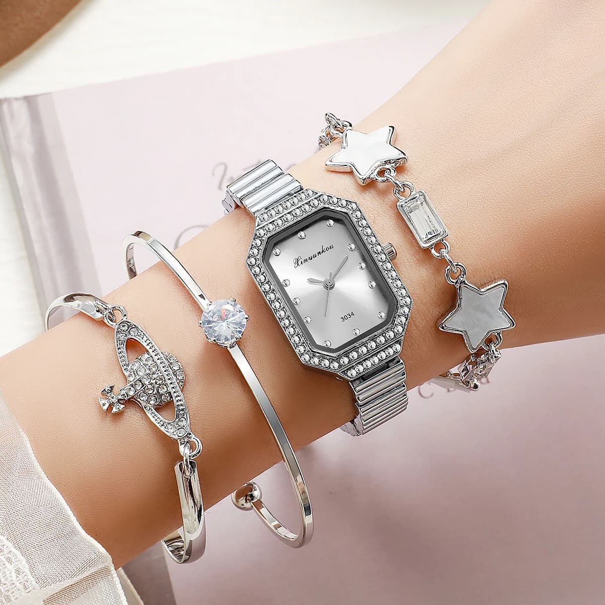 Set of Bracelets for Silver Octagonal Watch for Women | Crystal Frame | Star Pendant and Planet | Elegant Gift Set