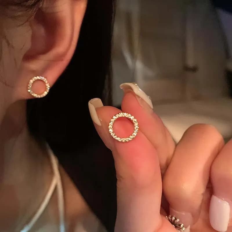 Delicate small circle button earrings for women Minimalist summer fashion jewelry accessories in gold color crystal for Korean parties