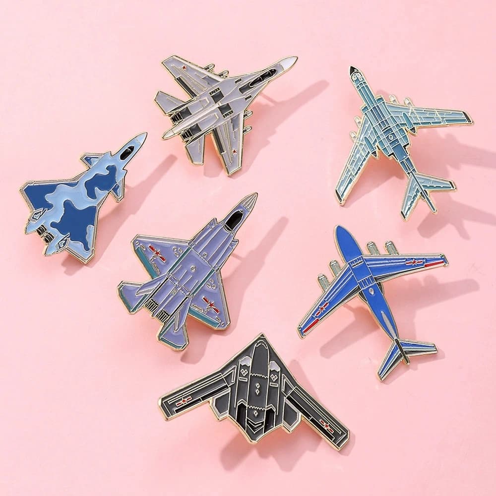 Accessori spilla serie aeronautica, piccoli regali, modelli di aeroplani, giocattoli, zaini, accessori