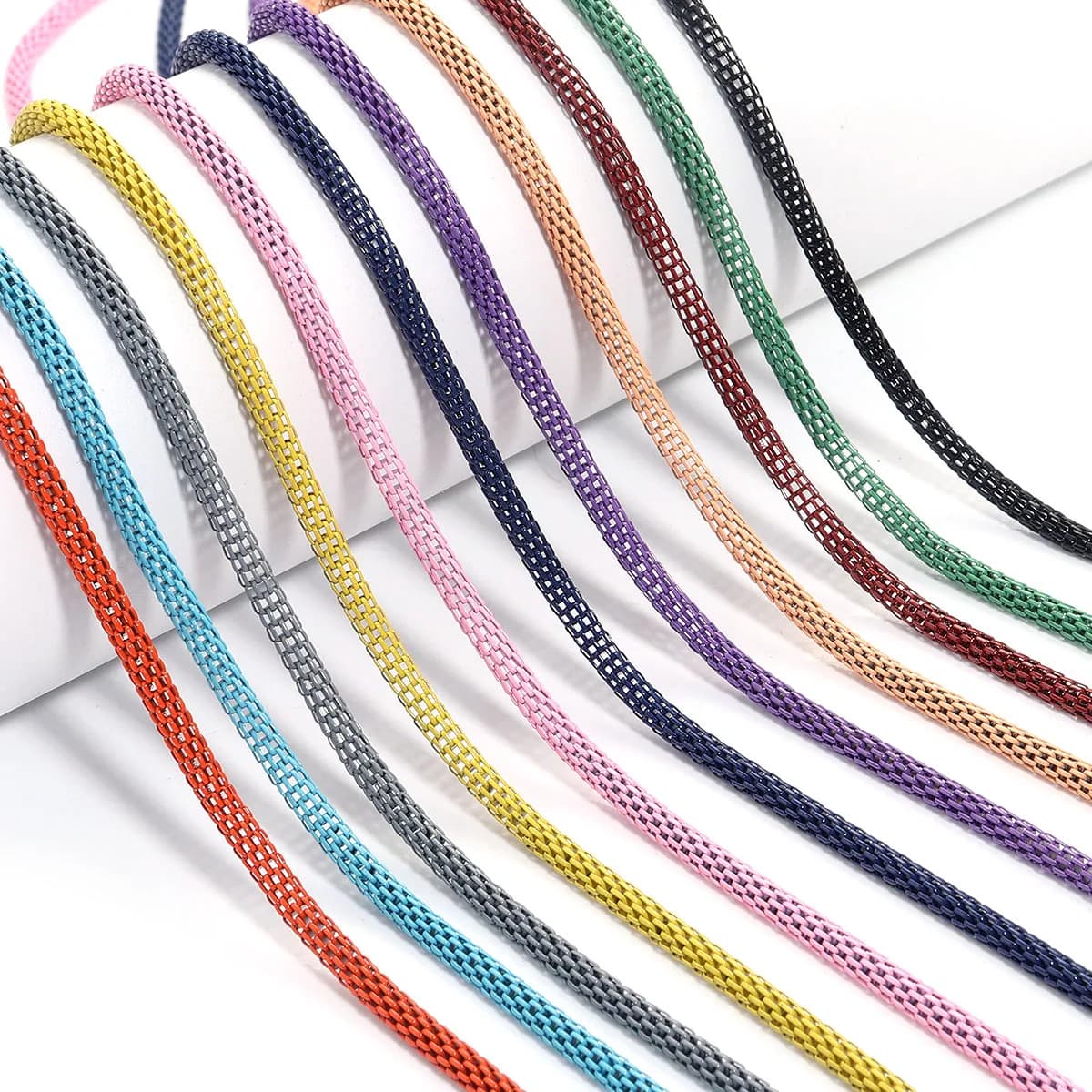 5 pz 1.2 m di Lunghezza Catena di Mais di Ferro Colorato Catena di Collegamenti di Metallo Dia 3.2mm Per La Produzione di Gioielli FAI DA TE Collana Del Braccialetto Risultati All'ingrosso