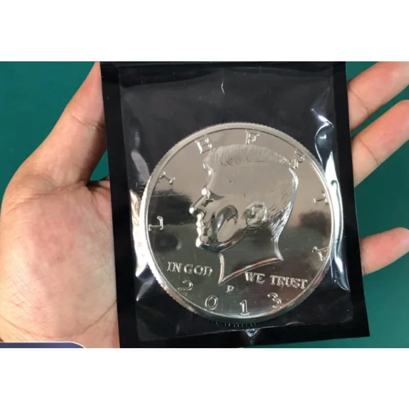 Set di monete magiche da mezzo dollaro Jumbo da 3 pollici Puntelli professionali per illusione di aspetto/scompare per trucchi magici da vicino per il divertimento dei maghi
