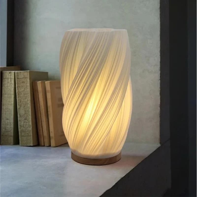 Lampada da scrivania 3D in stile crema francese Ins Internet Lampada da comodino per camera da letto pieghettata rossa Studio Coffee Shop Lampada per atmosfera con sedile per carte