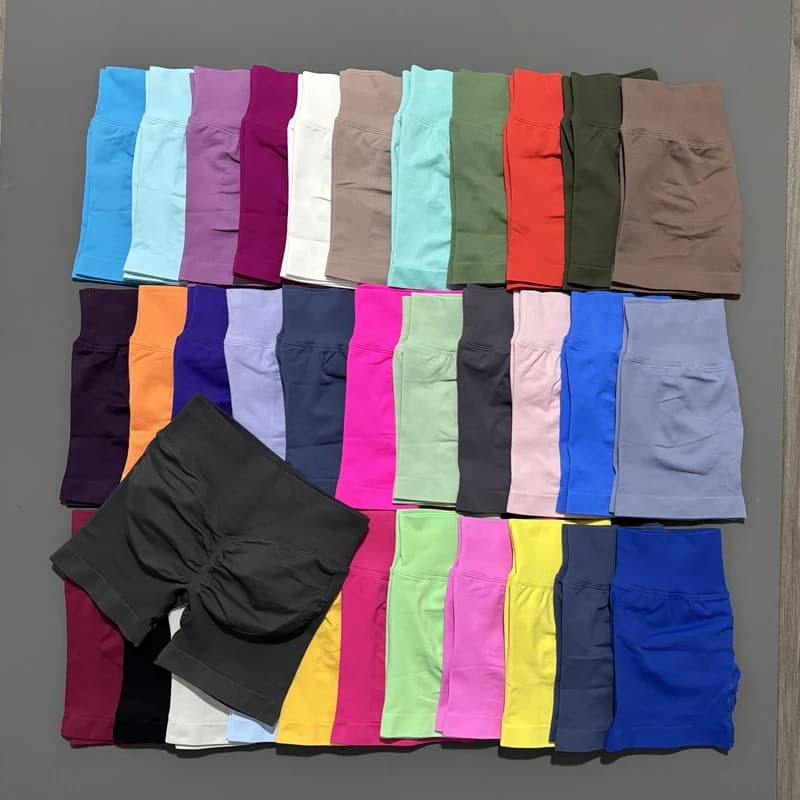 Pantaloncini sportivi Histello 4,5" Leggings da yoga senza cuciture da donna Collant scrunch a vita bassa da corsa Pantaloncini da palestra per allenamento corto fitness