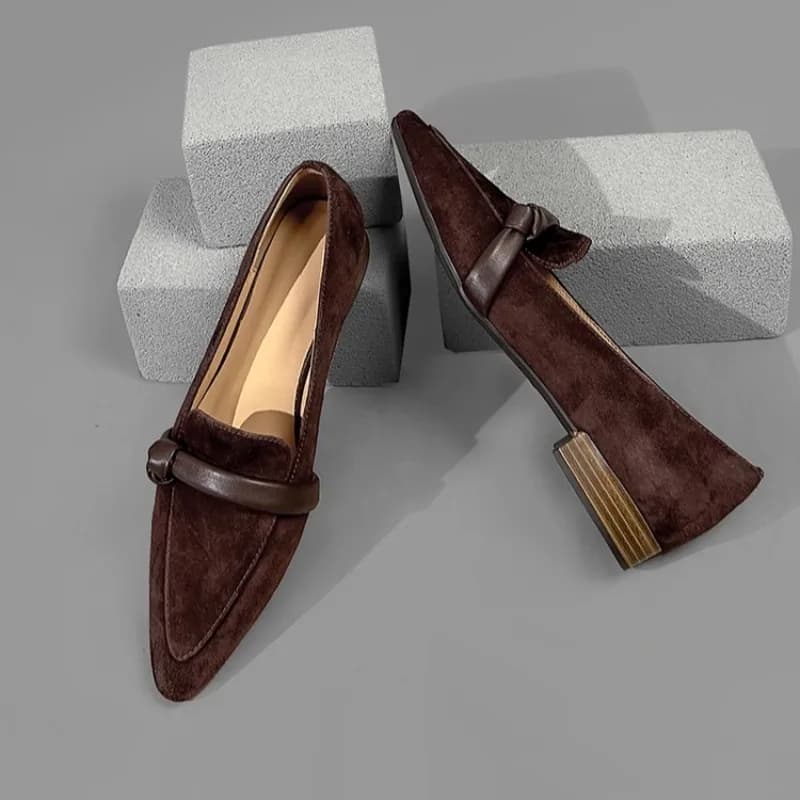 New French retro moccasins from woman in real leather with pointed toe and flat bottom single shoes women's fashion leather commuting shoes