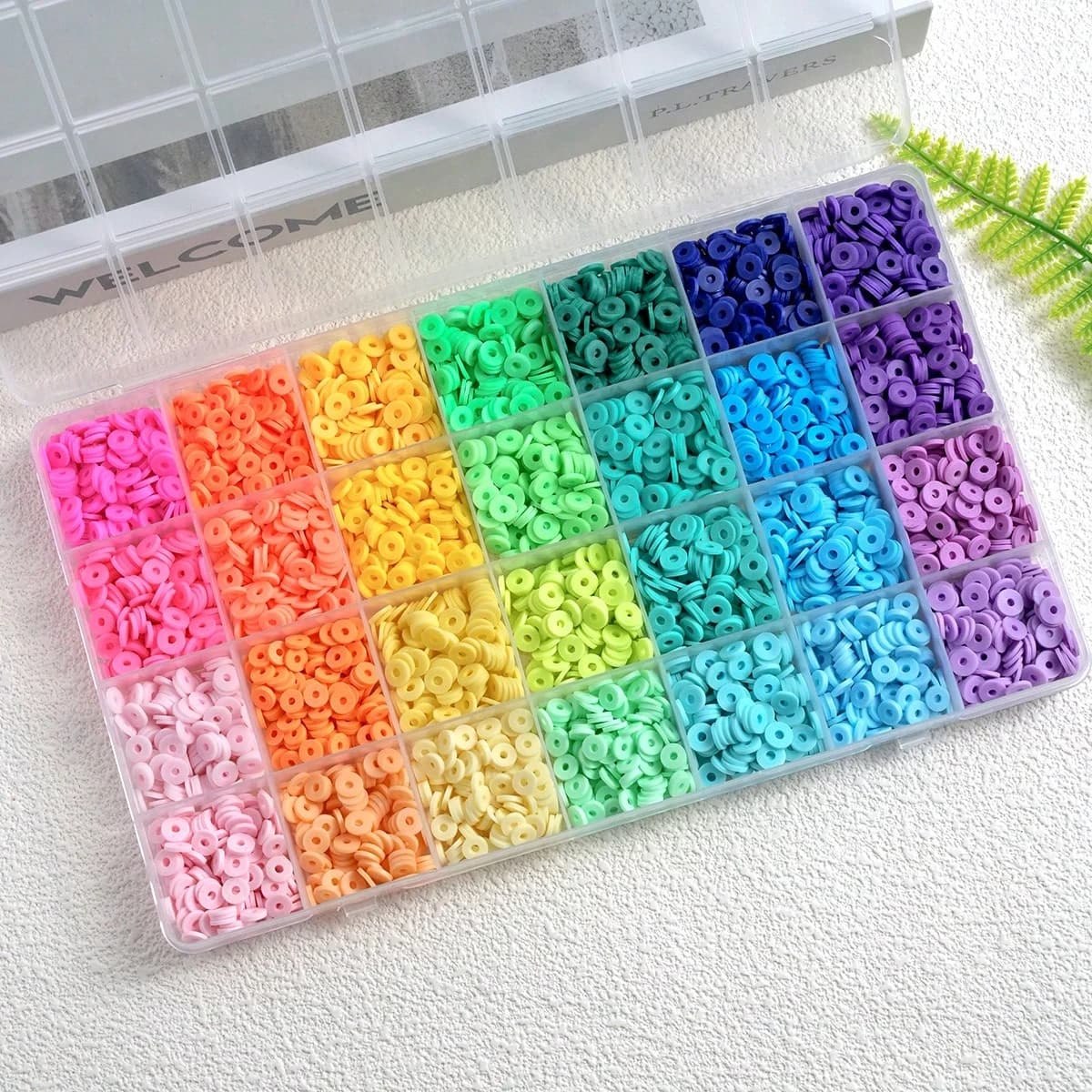 Un set di perline di argilla per kit per la creazione di braccialetti 28 colori distanziatore piatto rotondo in argilla polimerica perline Heishi per la creazione di gioielli, per un amico