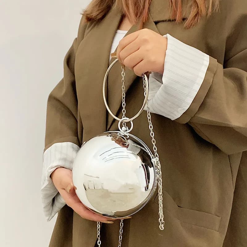 Luxury women's evening bag with round ball 2024 Women's pochette with smooth and bright fashionable surface Shoulder bag with party chain