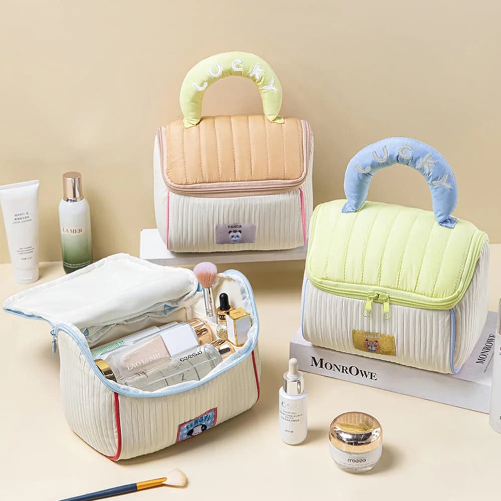 Beautiful Home Makeup Bag Large Capacity Toiletry Bag Portable Cosmetic Bag Skin Care Bag Women's Travel Bag