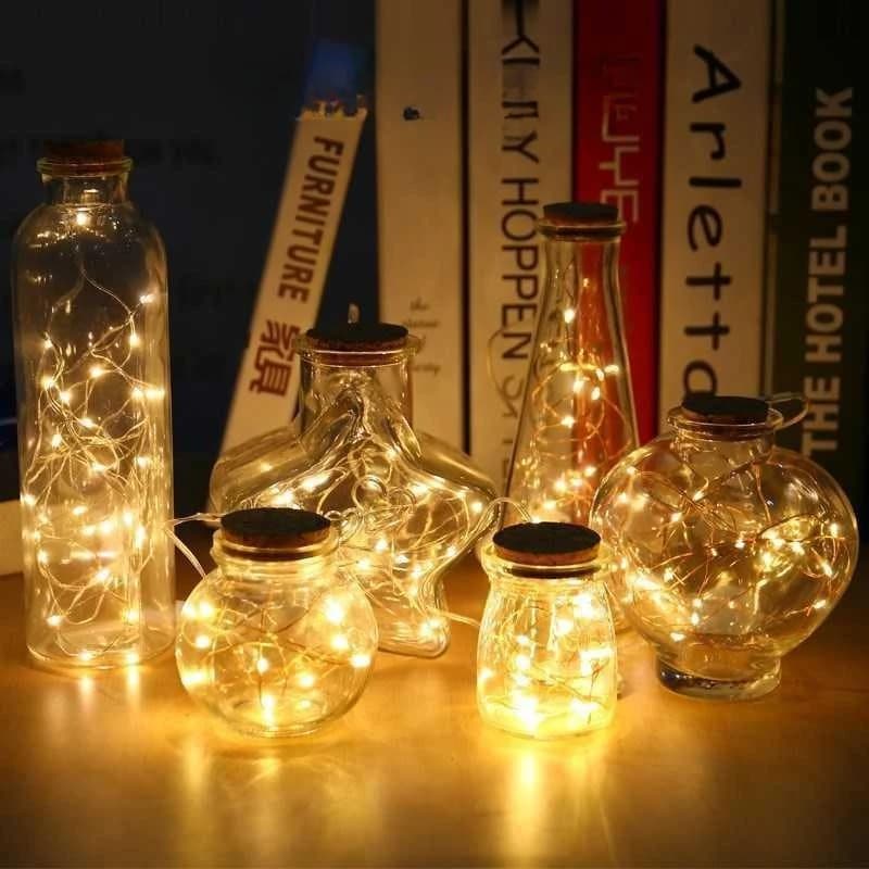 Lucine alimentate a batteria per decorazioni natalizie per la stanza all'aperto, decorazioni per festival, 10 luci a stringa a LED, atmosfera piccola luce colorata