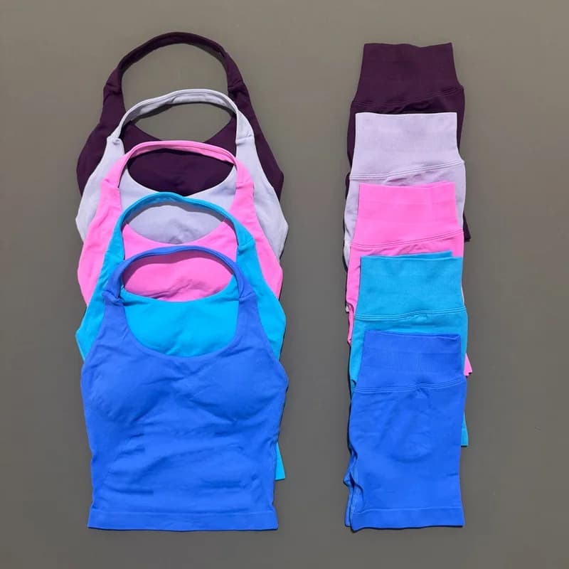 2 Peice Histello Set sportivo da donna senza cuciture Halter Top palangari con spalline imbottite Scrunch Shorts Set tuta da yoga Set da allenamento in palestra