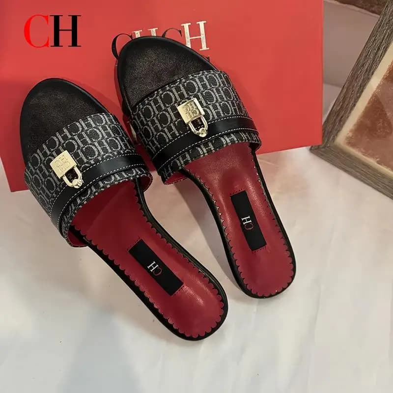 CH Women's wearable beach Slippers Printed drawings with flat and minimalist letters Holiday Slippers for niche women's commuters