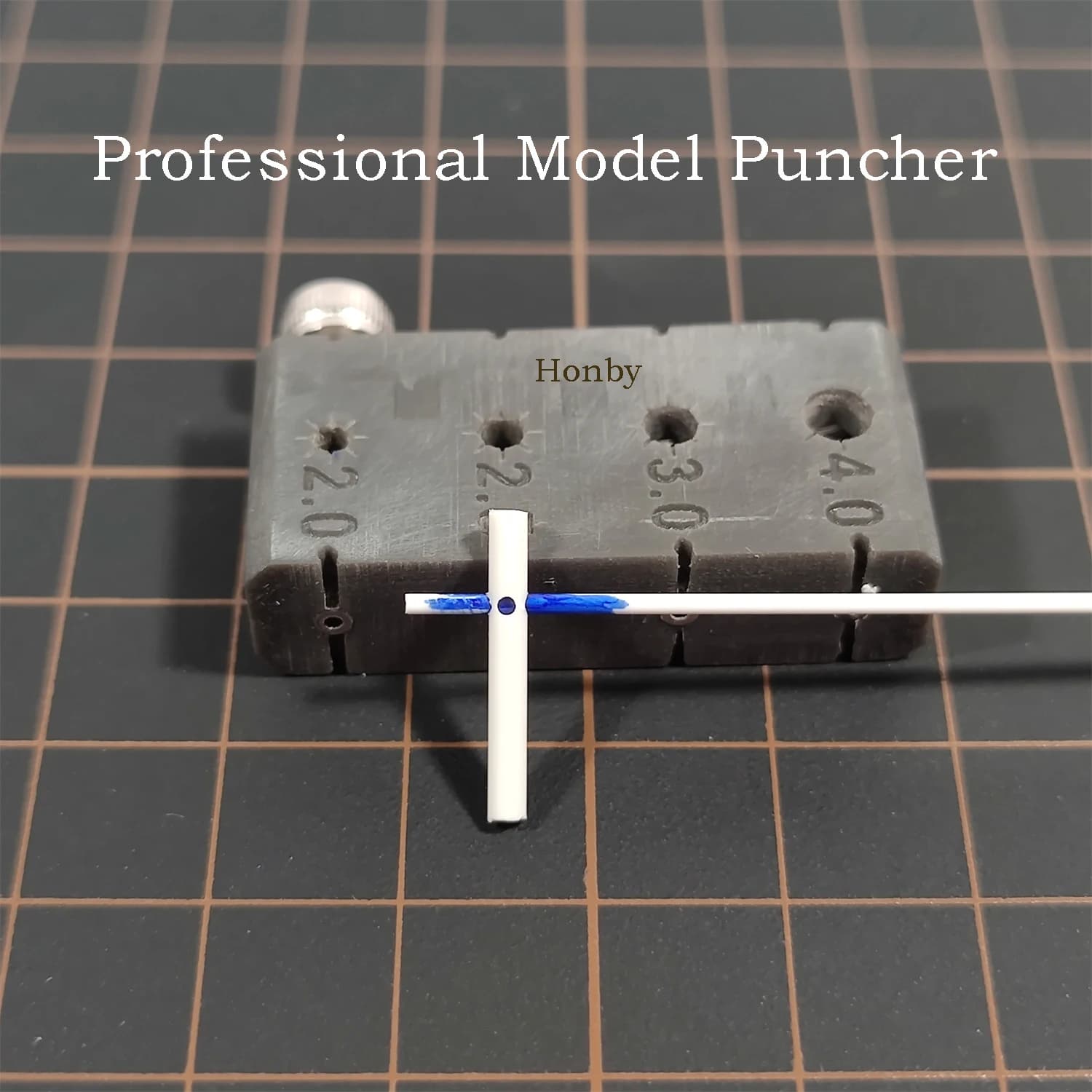 Strumenti per la creazione di modelli Punzonatrice centrale laterale in plastica con asta tonda Foratura accurata Accessori per hobby fai-da-te Kit per diorama Modellazione
