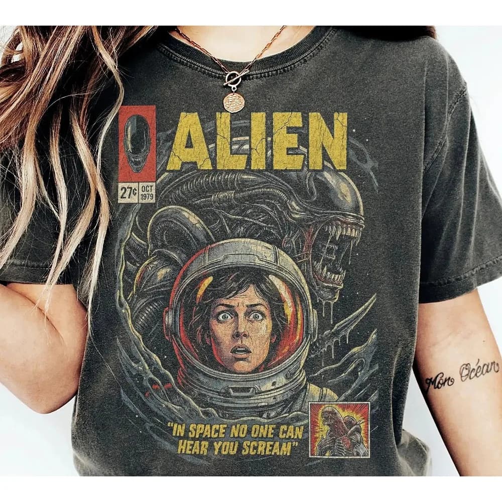 Retro T-shirt from the 1979 film Alien, in pure cotton, summer style, unisex, casual and fashionable.