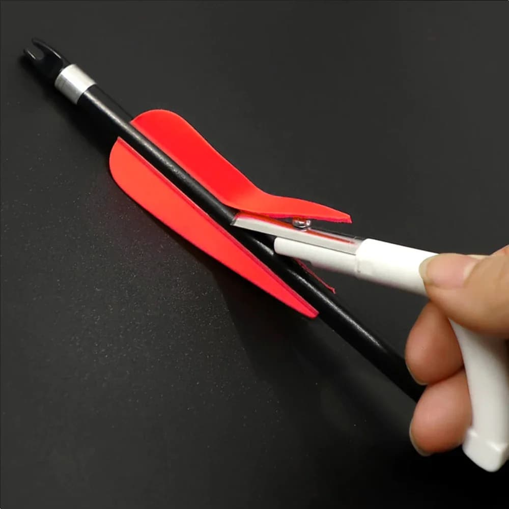 Tiro con l'arco Raschietto per piume Legno Freccia in carbonio Freccia pulita Strumento per la rimozione della piuma Dispositivo per la rasatura Arco Freccia Tiro Accessori per la caccia