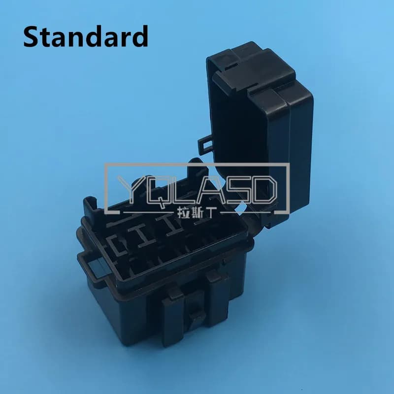 1 Set 4 vie AC Assembly nero Standard Auto Circuit Controller Box relè medio portafusibili per assicurazione Auto