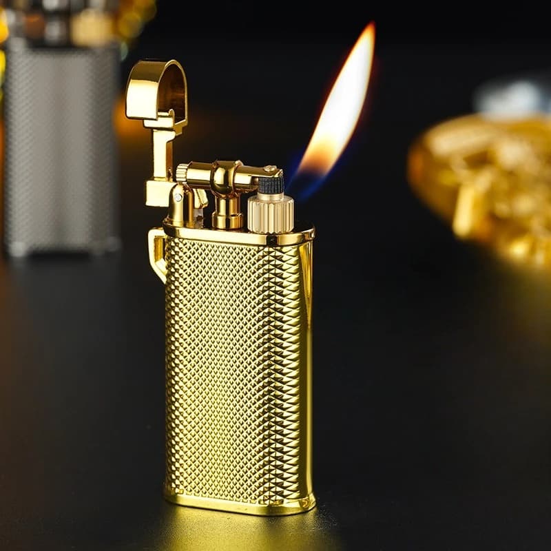 Nuovo retro rilievo mola accendino gonfiabile metallo butano gas fiamma aperta accendino accessori per sigarette piccolo regalo di fascia alta