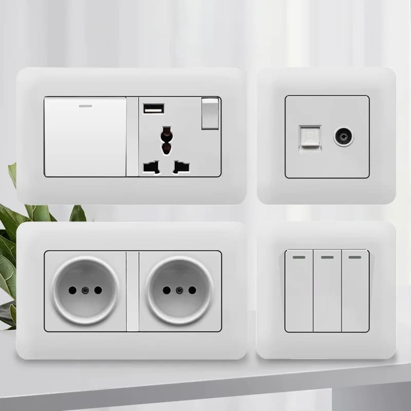 Presa per interruttori a parete bianca russa ue con interruttori a pannello con prese di corrente USB e di tipo C per il miglioramento domestico