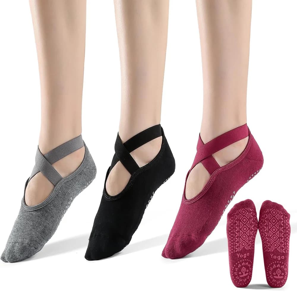3 pairs of yoga socks for women silicone non-slip socks for ballet pilates dance sports socks with breathable wrapping without back in women's cotton