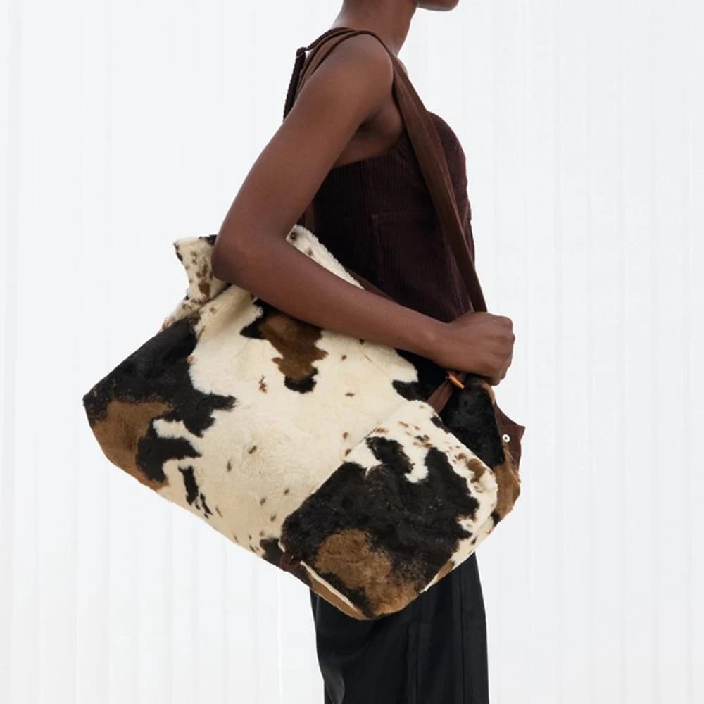 Women's Bag with Fashionable Plush Pattern Cow Bag Large Capacity Shoulder Bags for Women's Handbags Signed Shopper NEW