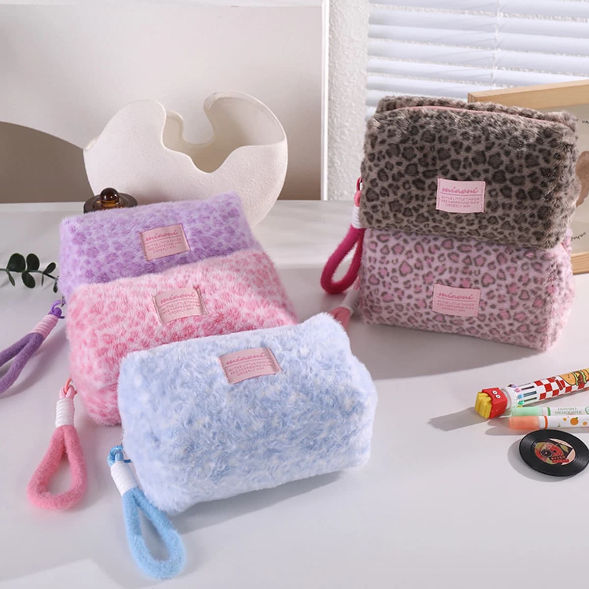Astuccio minimalista con stampa leopardata, con cordino, elegante borsa portatile per cancelleria, per materiale scolastico e da ufficio strageo