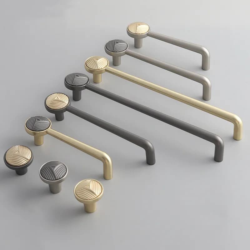 Maniglia per porta dell'armadio da vino da cucina in oro Maniglia per porta dell'armadio della camera da letto Manopola a foro singolo Maniglia per mobili con giunture bicolore in lega di zinco