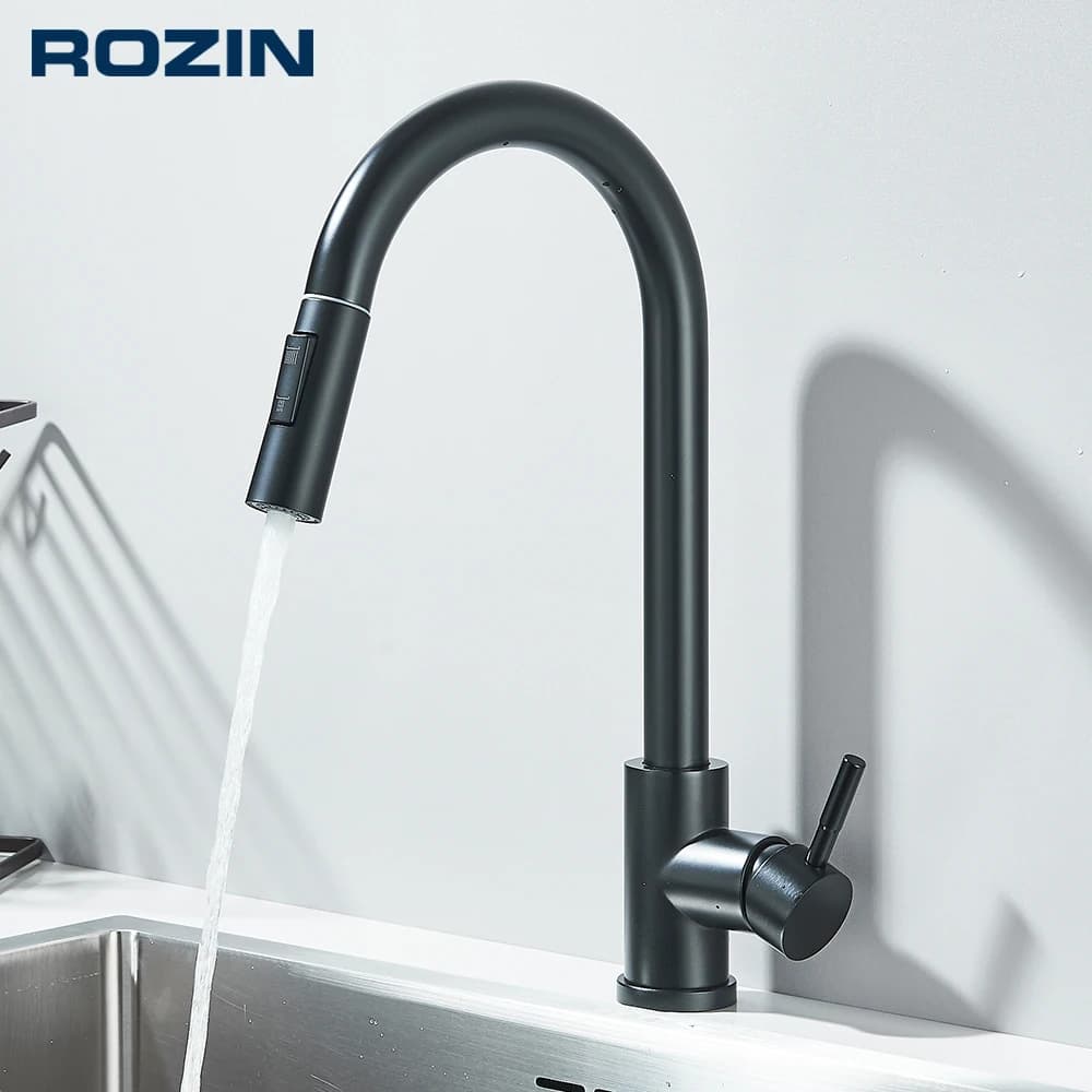 Rubinetto da cucina estraibile nero Miscelatore per lavello da cucina flessibile con acqua calda e fredda montato sul piano con ugello per modalità doccia a flusso