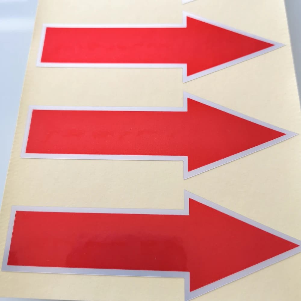 200 pz 85x30mm freccia rossa adesivo durevole PET impermeabile resistente allo strappo etichetta prodotto indicatore di direzione indicatore di difetti