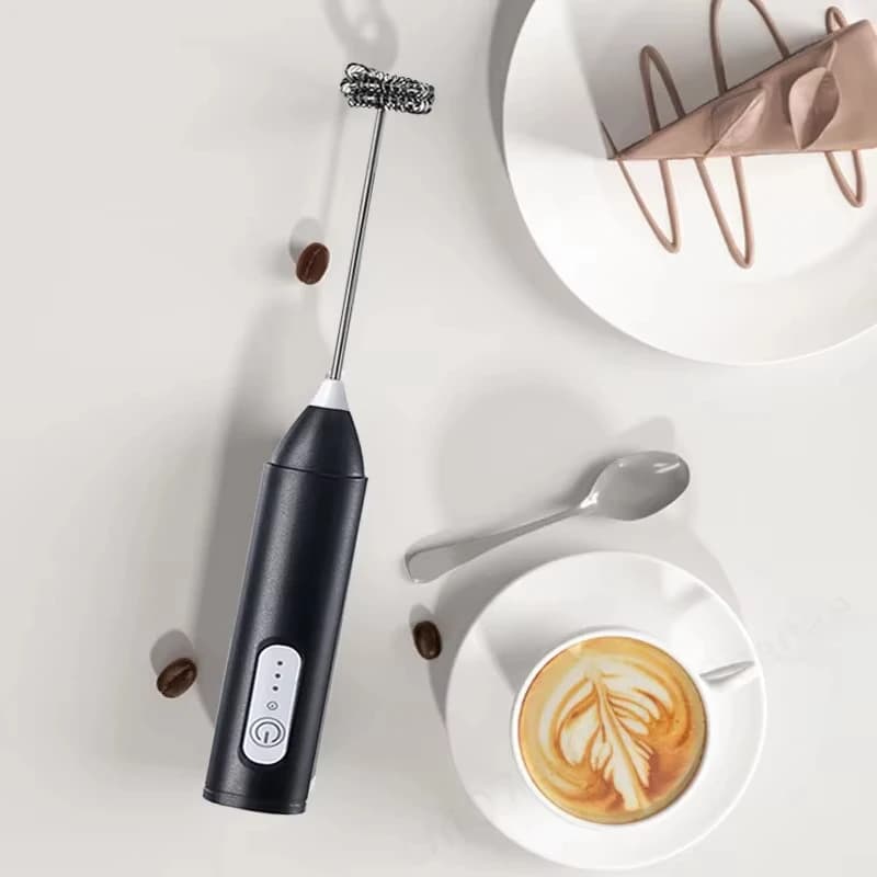 Frullatore elettrico per caffè e latte Frullatore portatile ricaricabile a 3 velocità Mini macchina per schiuma di caffè Utensili da cucina Sbattitore per uova