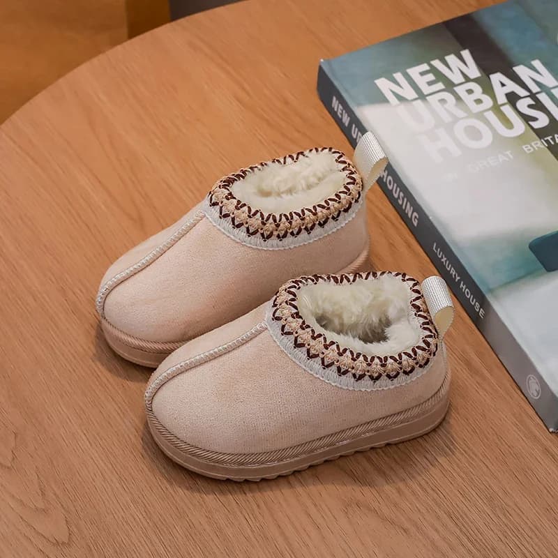 Winter Kids Hot Snow Boots Low Cotton Shoes for Girls Winter Short Boots for Boys with Fur Inside Top Shoes in Suede Little Princess