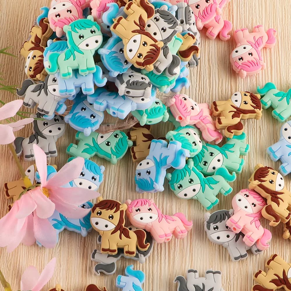 5 pezzi di perline in silicone per cavalli, perline molari per animali dei cartoni animati, accessori per gioielli popolari fai da te